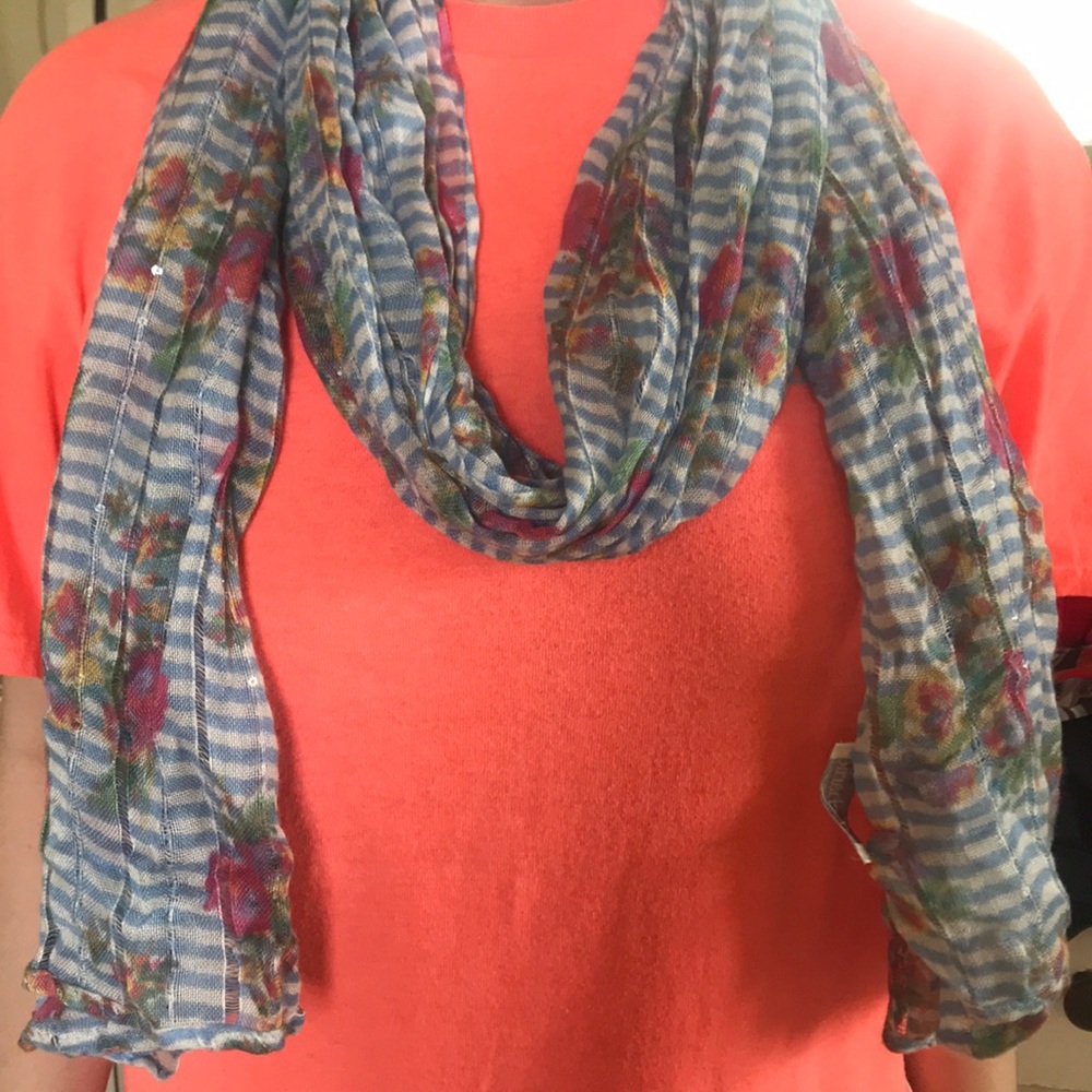 Charming Charlie scarf